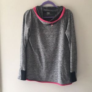 Maurice’s workout top